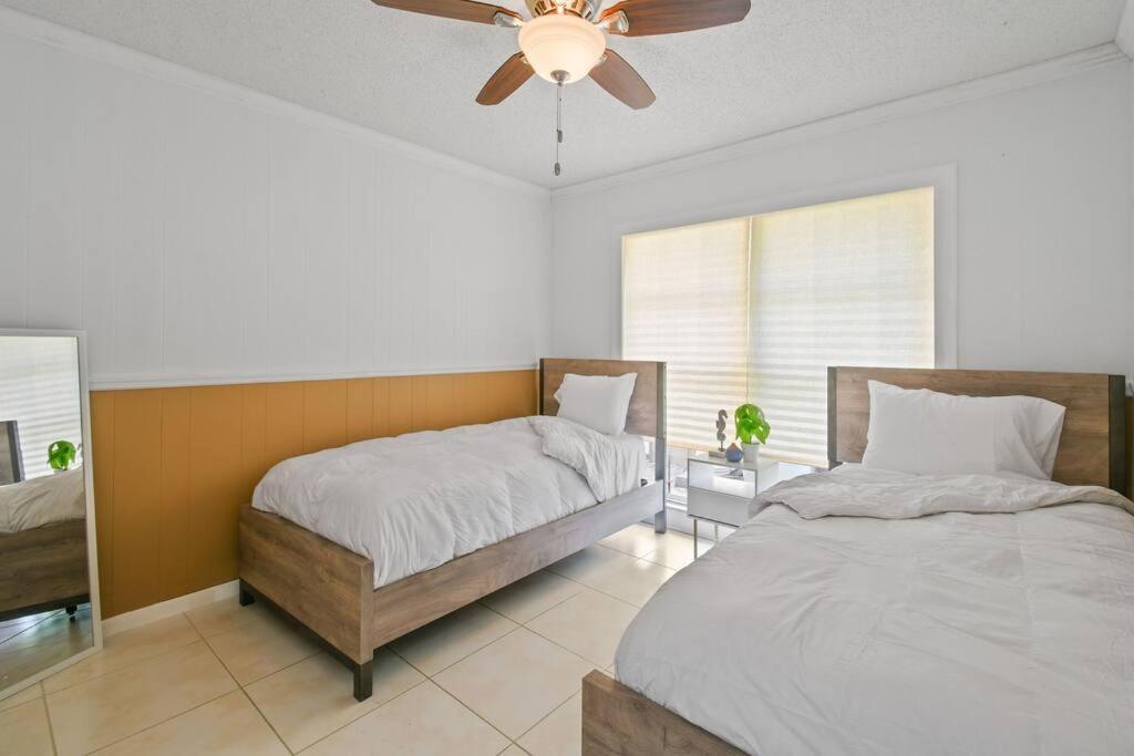 Tropical Beach & Lakefront Home West Palm Beach Exterior photo